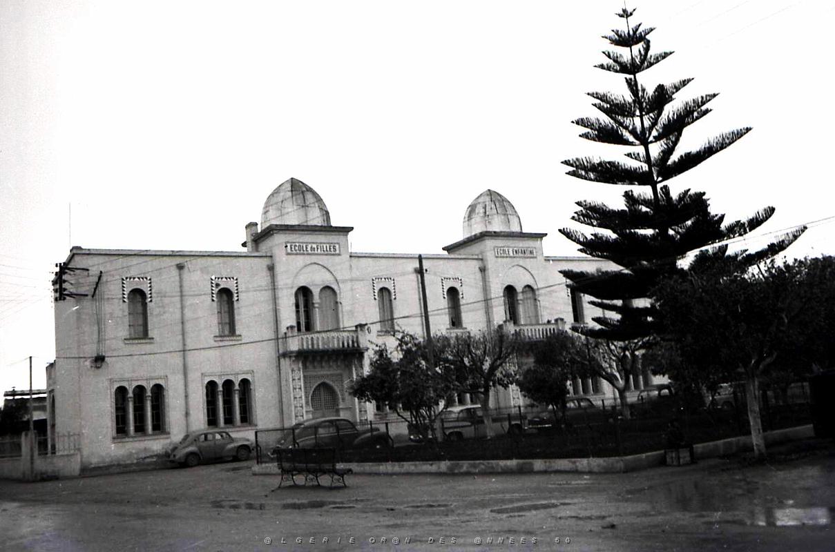 Ain tedeles 508- ecole de filles COLLECTION DES AMIS DE ND DE SANTA CRUZ.jpg
